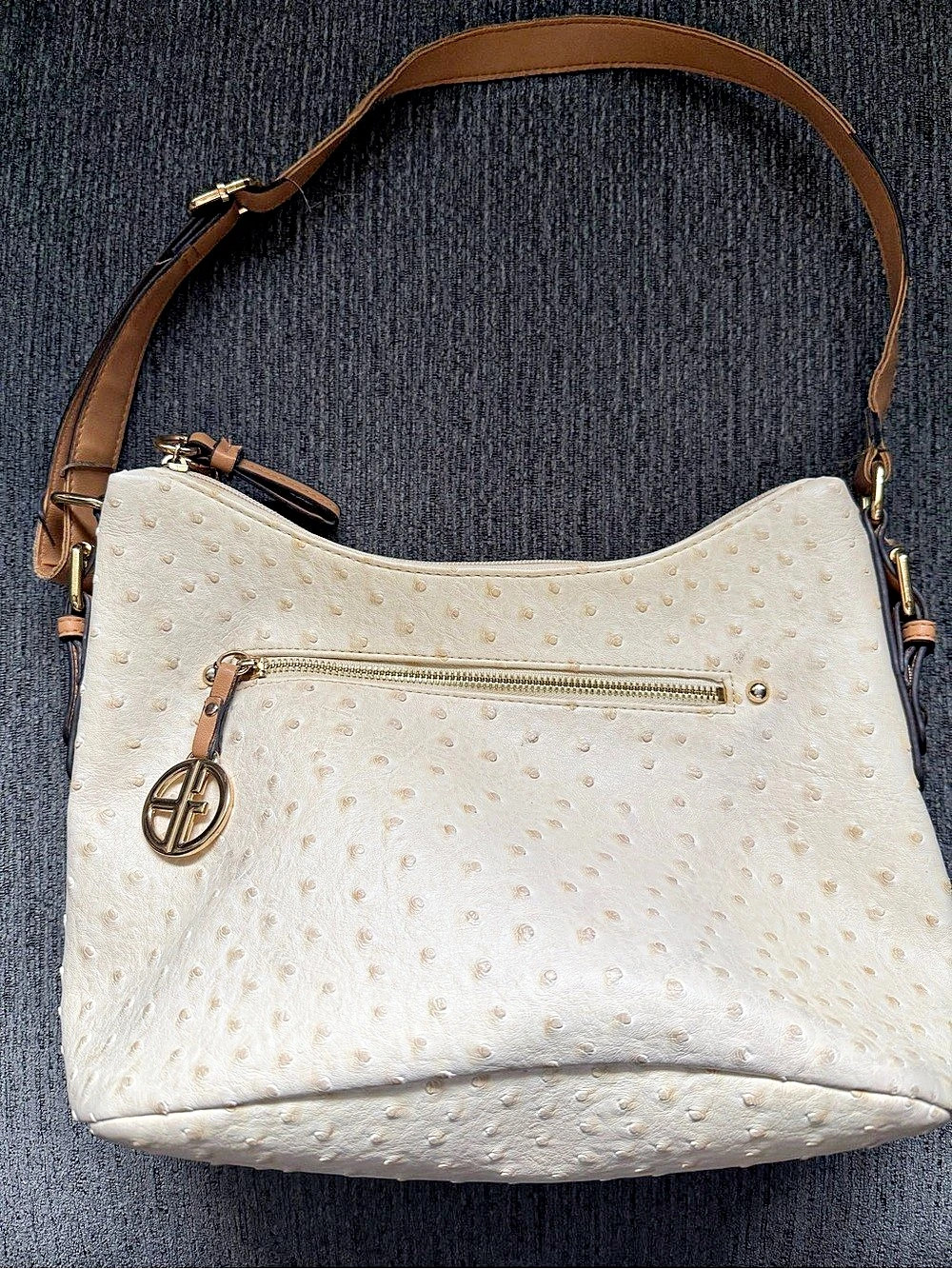 Giani Bernini Faux Leather Ostrich hobo bag